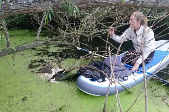 Jessica Celebrates Birthday with River Litter Pick #Henley henleyherald.com/2017/09/08/jes…