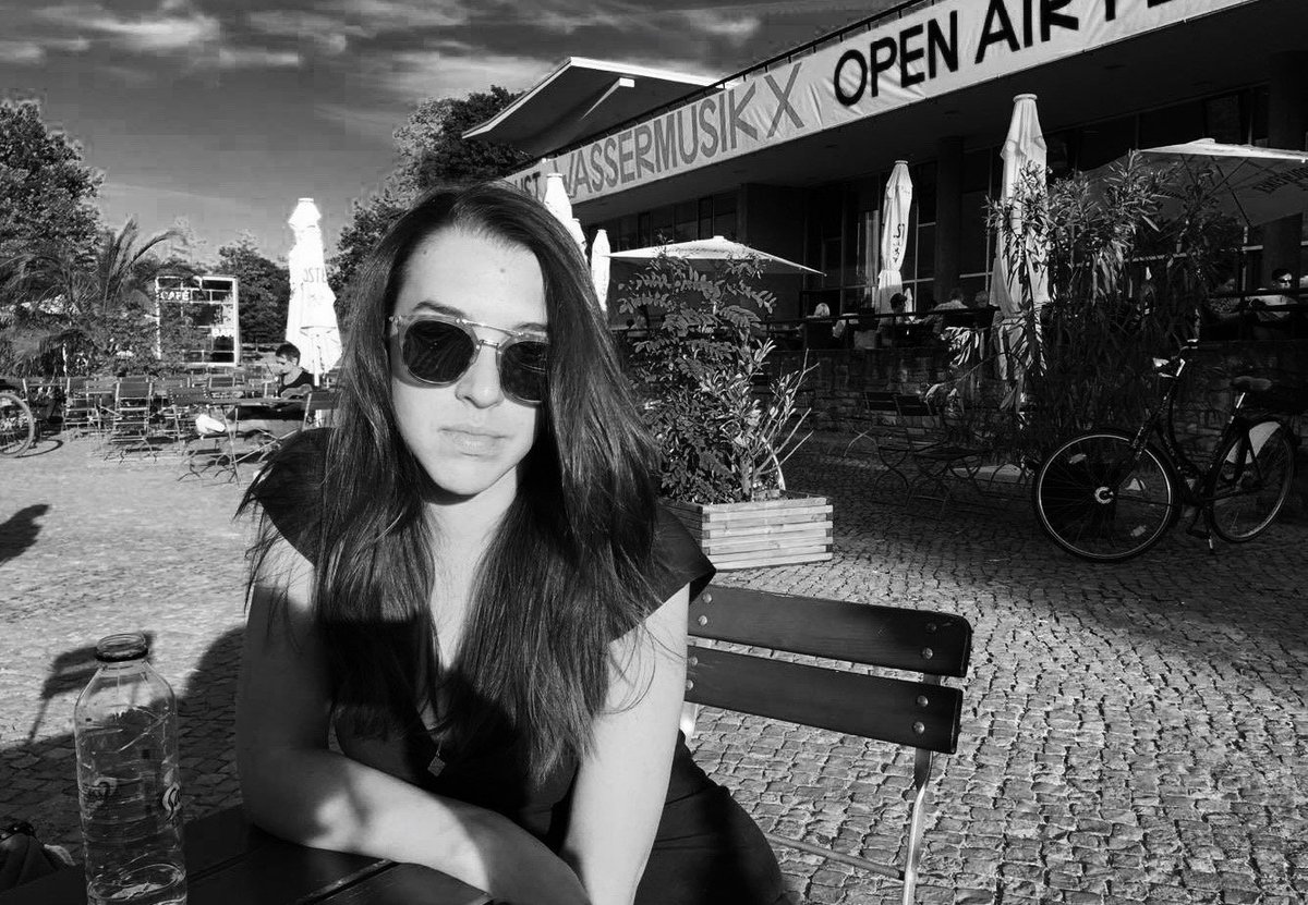 YBreadShorts's tweet photo. #ShortTalk w/ #KatarinaKoljevic from @23rdSFF &amp; #StudentFilmCompetiition https://t.co/7nMSyVbI6P #shortiscool #23rdsff #shortfilm https://t.co/xcJNKXwxG7