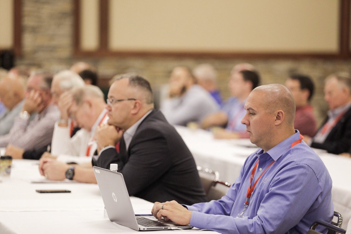 CrossStateCUA's tweet photo. As this morning’s session continues, attendees are asking great questions about recessions, natural disasters, and   Congress. #cuFLC https://t.co/fbMY78jxYU