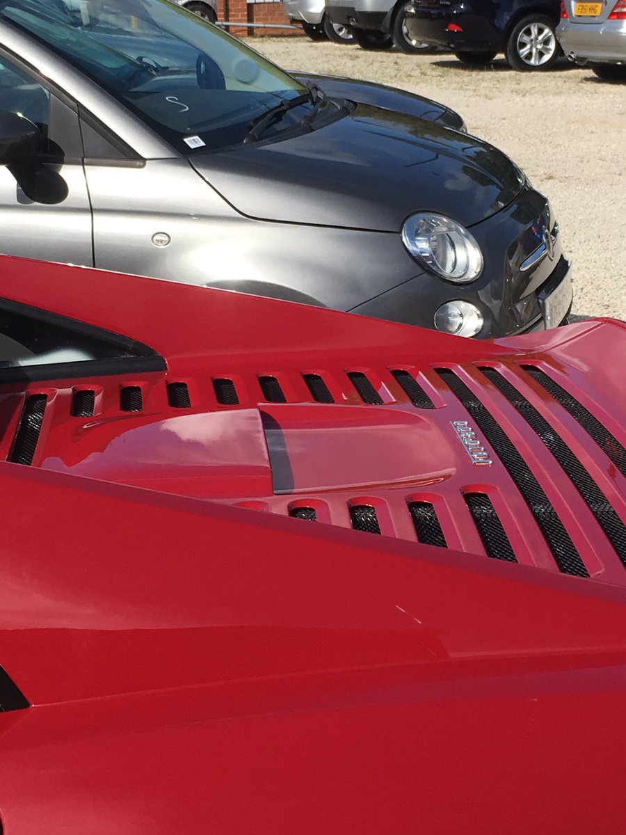 jonboyfcc's tweet photo. Is it #fiatfriday or #ferrarifriday? So confusing! https://t.co/oSsvMWUbsv