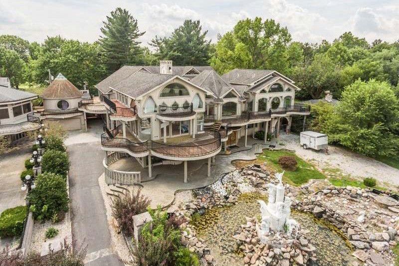 jonathanmiller's tweet image. How a pimp built the ugliest house in America @HanaRAlberts @nypost millersa.mu/2j8PVDP