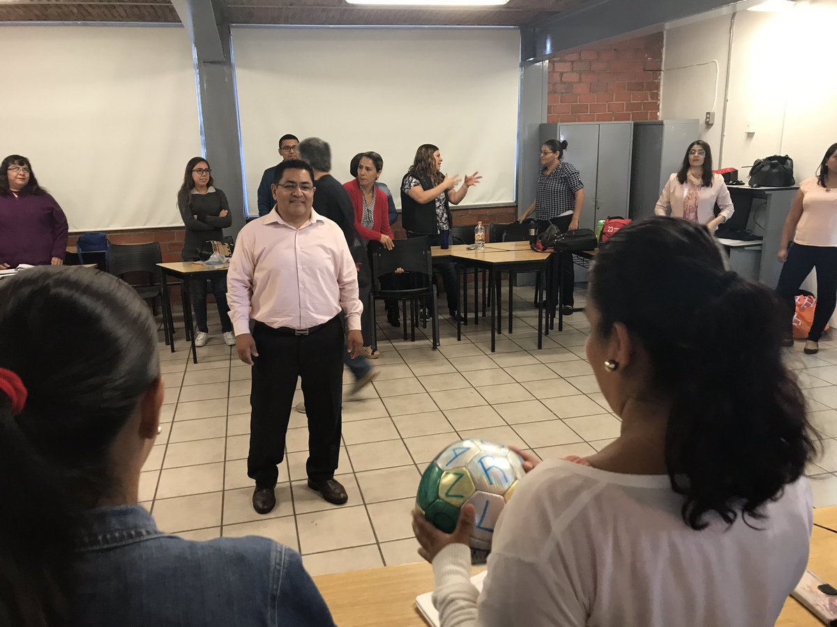ProNIJAL's tweet photo. Trabajó con docentes de Secundaria en la @ENEGDL prestación de @ProNIJAL @deniz1_raul @sandovalbasica @luis_gomez_gtz @KaroPlascencia https://t.co/N3pY0vr3Kl