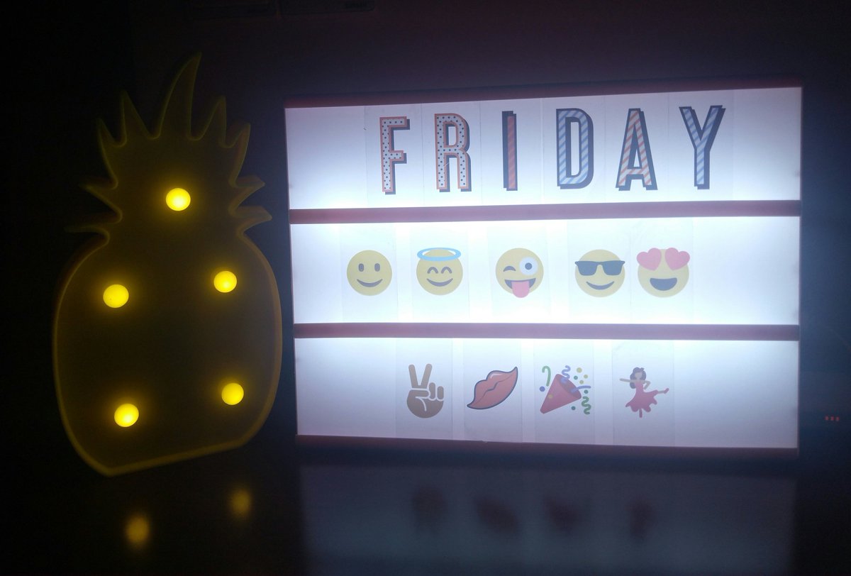 nbakilight's tweet image. #HappyFriday #cinematiclightbox. #pineapplelight #Akilight
