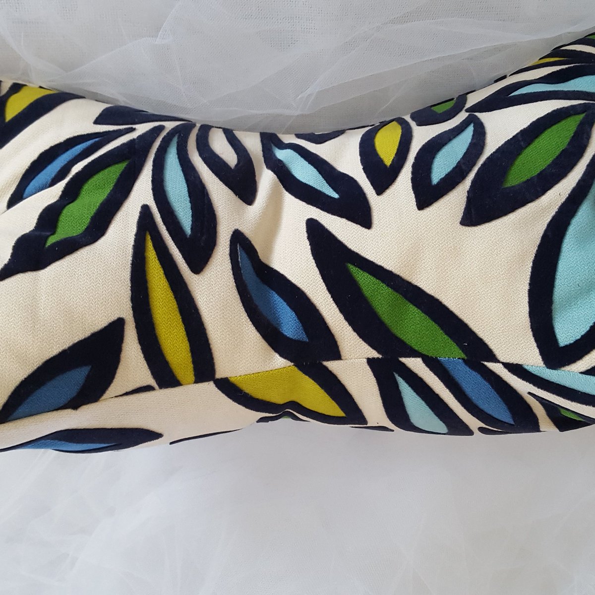 Relax with these beautiful neck pillows eliminates stress and neck pain 
SCfashioncreations.etsy.com