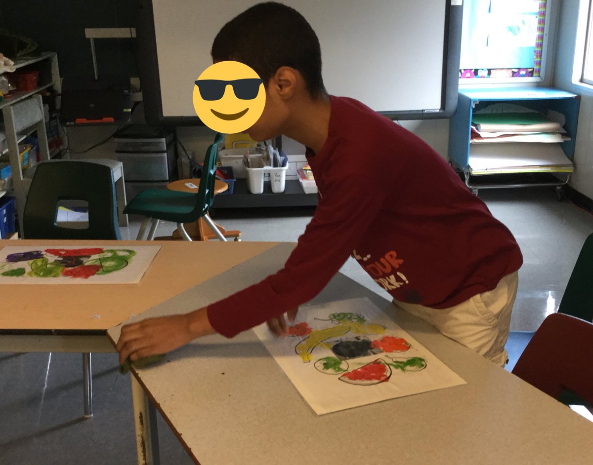 WJMcCordic's tweet image. Students choosing chores for the breakfast program. #DDClass  @tdsb