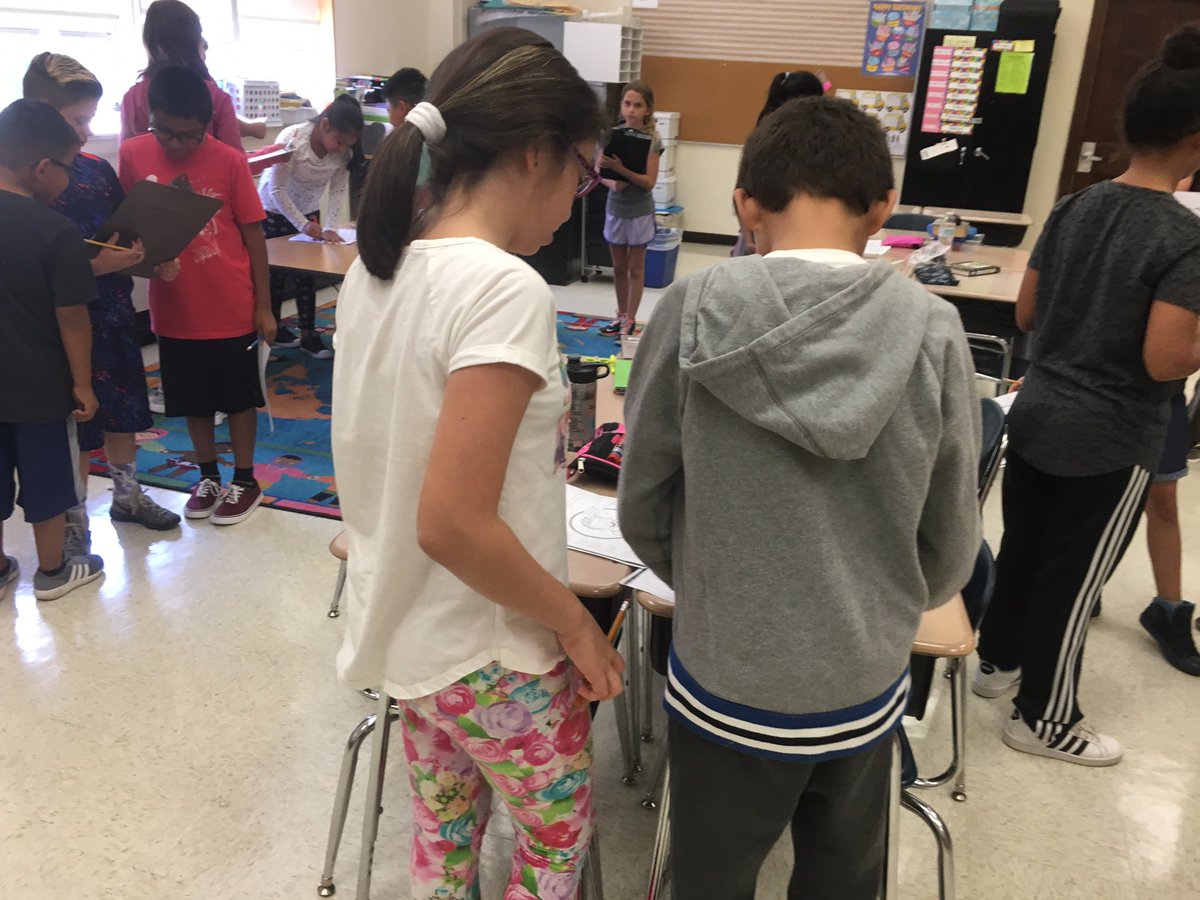 sfirthewrsd's tweet photo. Getting to know our new classmates #ewrsdGNR #backtoschool https://t.co/F42yv3U8T0