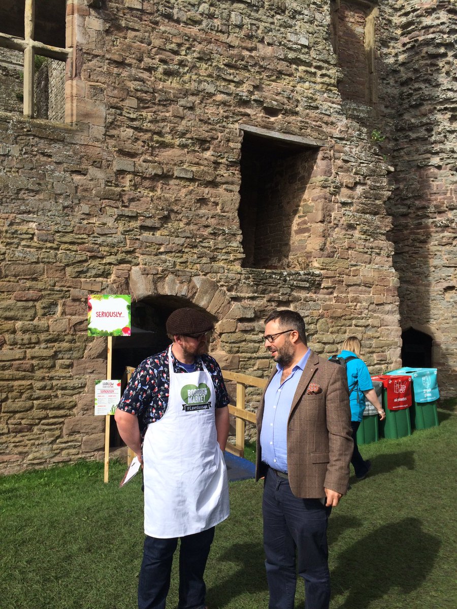 .@slowfoodwales leader @CharcutierLtd Illtyd + <a href="/slowfooduk/">Slow Food in the UK</a> @shanehollanduk at <a href="/Ludlowfoodfest/">Ludlow Food Festival</a> Awaiting <a href="/paula_mcintyre/">Paula McIntyre MBE</a> for four nations mtg