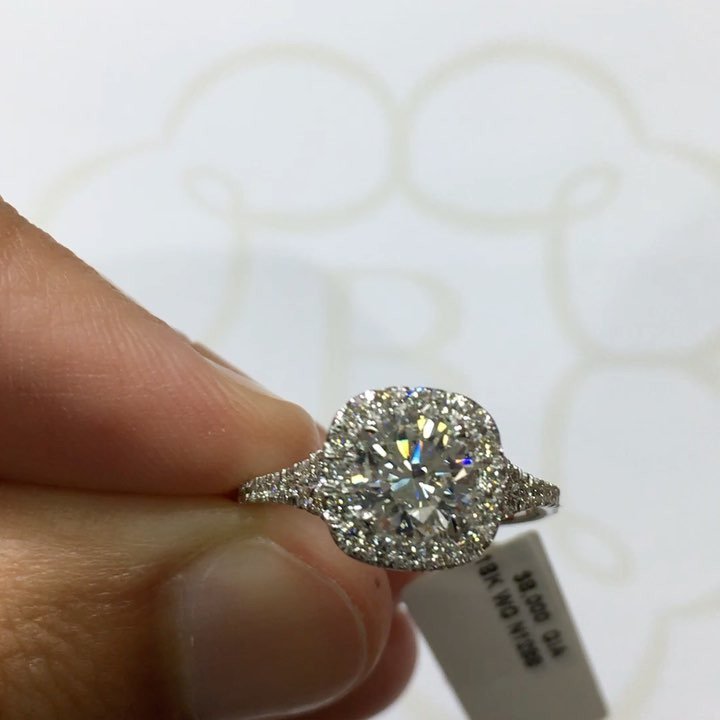 BenzDiamonds's tweet photo. Happy Friday 💜💎💜💎💜💎 https://t.co/DQGZtoIFDq https://t.co/PVowQyeyOf