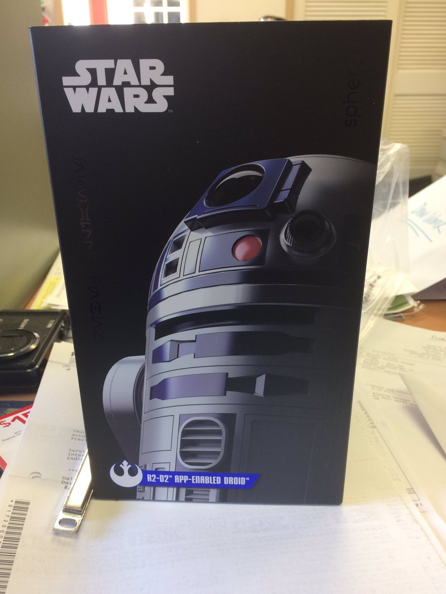 AnnMarie419's tweet photo. IT'S HERE!  😱😱

No work getting done today.   Oh happy day!
@Sphero

#StarWars #R2D2 #Artoo #droids #thisisthedroidimlookingfor #happiness https://t.co/Y378tKa2qu