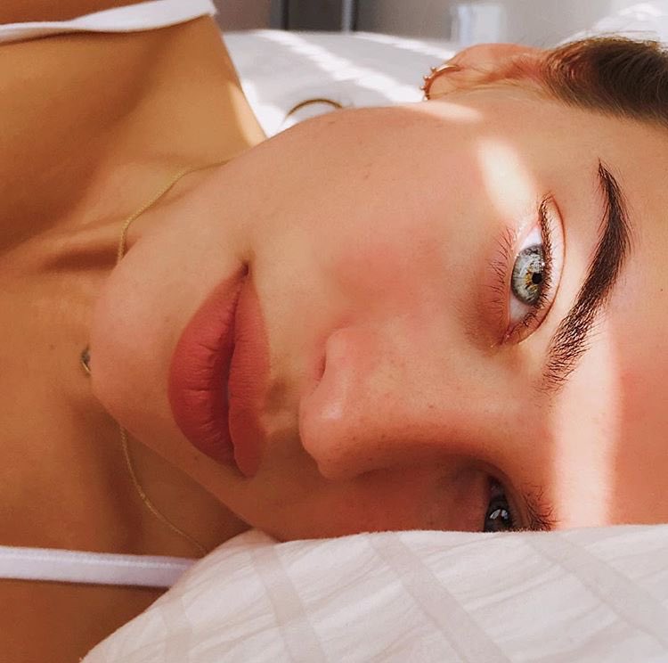 xproundnative's tweet image. ☀️ ; sleepy ɑnd sunlιghts.