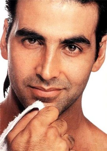 Happy birthday akshay kumar the best in Bollywood 