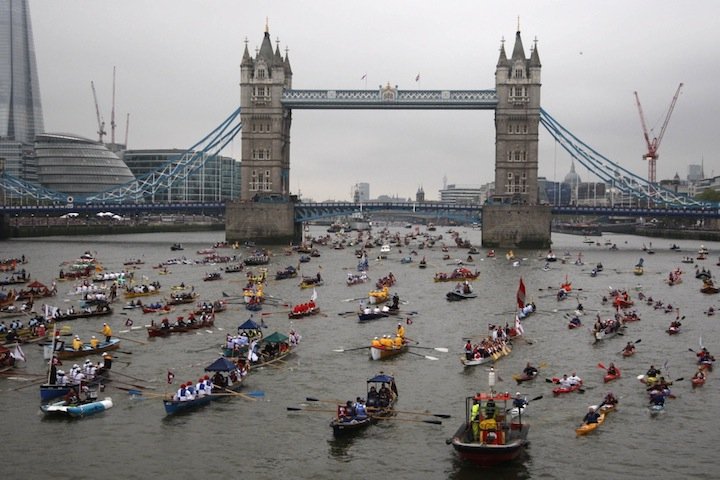 Well done to those who did the #GreatRiverRace @TotallyThames
countryandtownhouse.co.uk/culture/cth-gu… #London #Thames #WellDone