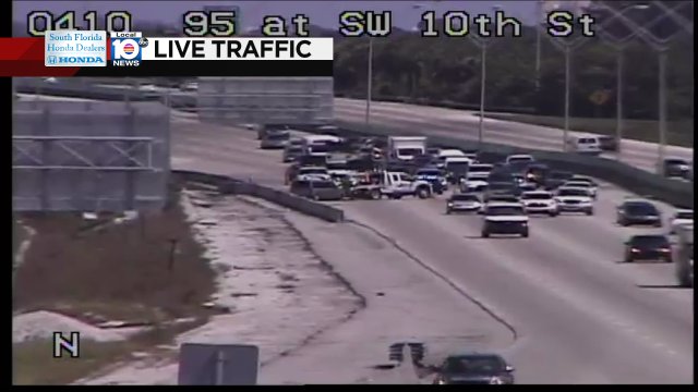 Crash on I-95 SB approaching SW 10th St #traffic https://t.co/CS6cjlfcrv