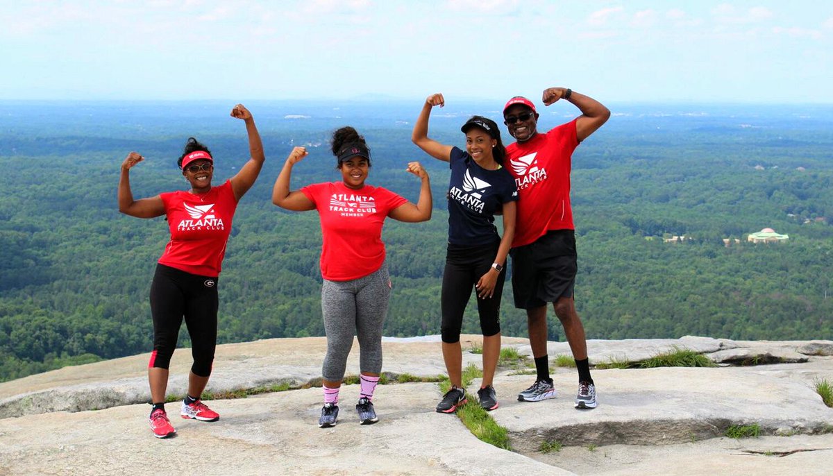 ATLtrackclub's tweet photo. Why do we love running? The people! Weekend #FallforRunning challenge: find someone you don't know in @ATLtrackclub apparel &amp; share a pic! https://t.co/zmKlRoC3hh