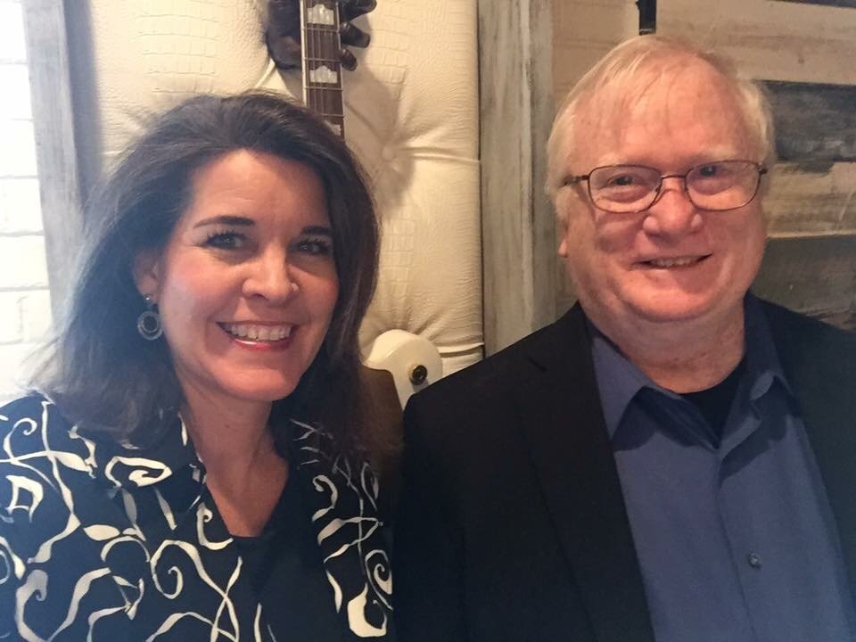 jackieulmer's tweet photo. #Puzzlemaker publisher #WhoIsAz @netmorenow Mike Kristiansen at @Eliances #SecretSessions #EntrepreneursAlign https://t.co/7TAgSt65XY