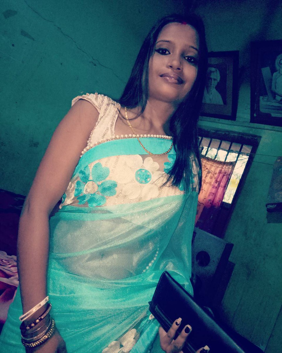 thecrzindian's tweet photo. @SingamParam05 @NaughtyBhabhi @MrHardOn69 @sexaddict @Kajolkhanal @shin_chan18 @Im_TheBadMan @instasaves @Gerry4Berry @golumolu36 @desihot__ https://t.co/obrGdsuZAi