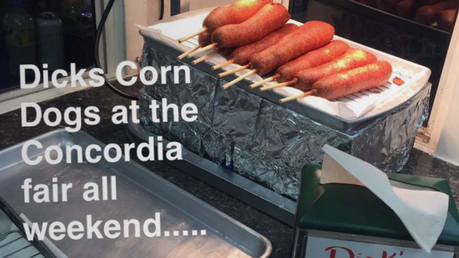 DicksCornDogs's tweet photo. Good times this weekend at the Concordia Fair! Come see us! #dickscorndogs #missouri https://t.co/VNWthYfVit