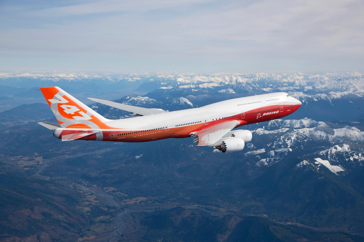 BoeingAirplanes's tweet photo. Our commercial fleet has officially logged 1B #flight hrs! For 1 plane to achieve that it would have to be in the air for over 114,000 yrs. https://t.co/YJDkUfiSC6