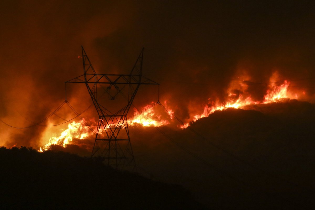 TheAutry's tweet photo. Fire seems to be a constant conversation in Southern California. Join the discussion tomorrow. #CAcontinued https://t.co/eVKoFVS33Z