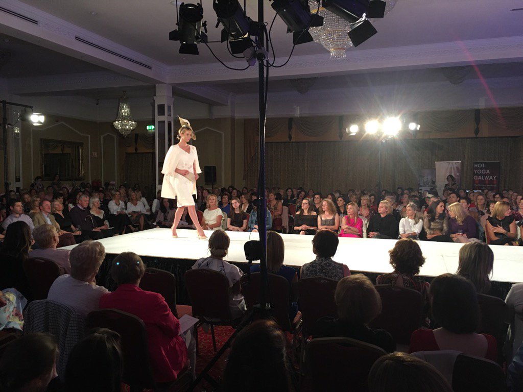 Fashionable Evening tweet media