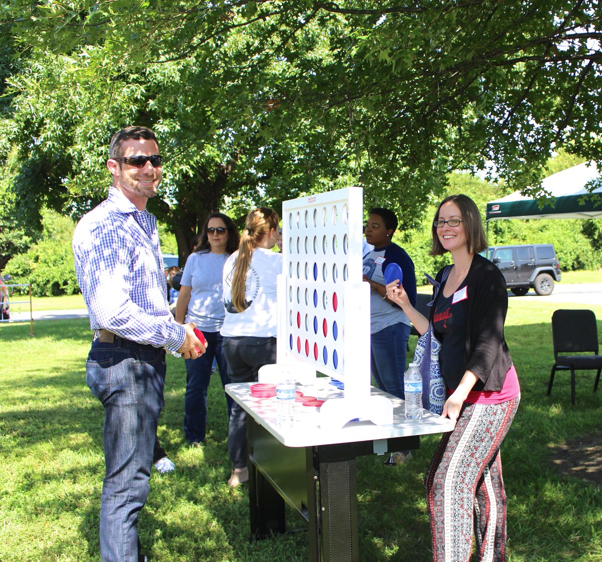 UWNashville's tweet photo. It was a beautiful afternoon for fun and games at our Partner Kickoff event! #LIVEUNITED #partners #volunteer #Unitedwaynashville #UWMN https://t.co/XsD1pLXAh5