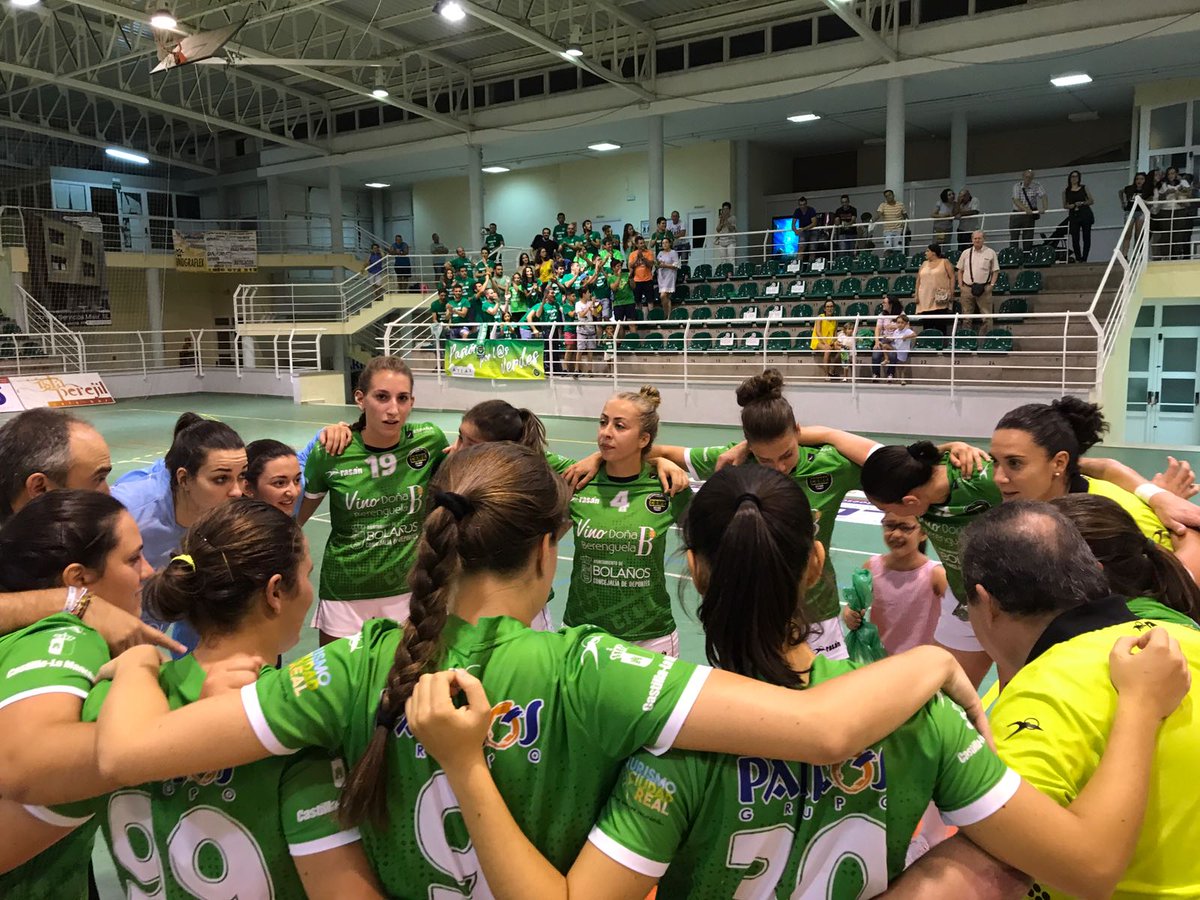 CBMB_Official's tweet photo. FINAL 📣
💥 Vino Berenguela BM Bolaños- @CBMostoles (34-21) 💥
Siempre es importante iniciar la temporada con una victoria #DHP #DxtBolaños 💚 https://t.co/dFGdGwmdzZ
