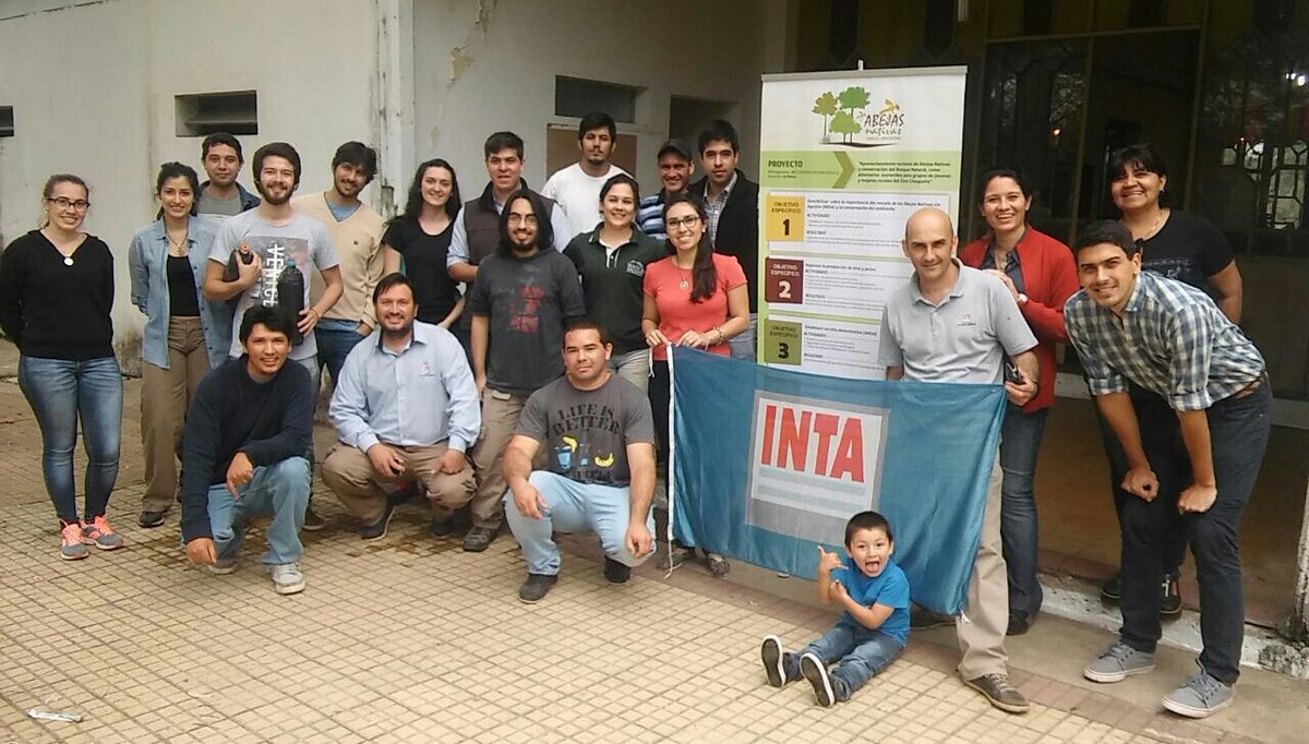 Mujeresapichaco's tweet photo. Facilitadores Abejas nativas sin aguijón @SADAapicultores @sosABEJAS  @bedascarrasb @bedascarrasb @campoyabejas https://t.co/NEBnvXoxaw