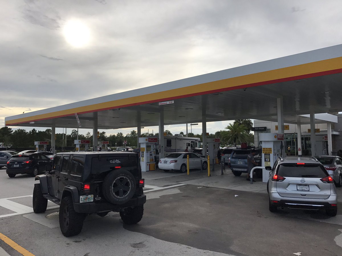 Lining up for gas along the FL turnpike trying to get out of #IrmaHurricane way. Live at 6pm with <a href="/briantaff6abc/">Brian Taff</a> on <a href="/6abc/">Action News on 6abc</a>