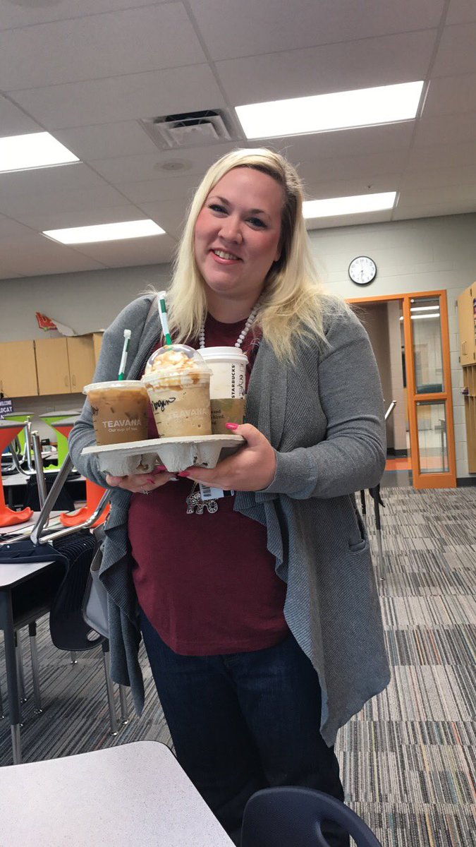 MissFulk3's tweet photo. Beyond thankful to have such an amazing cohort! @MissPorter512 @shawanoe #datareviews #thrivinginthird https://t.co/Nsb8BPMt9D