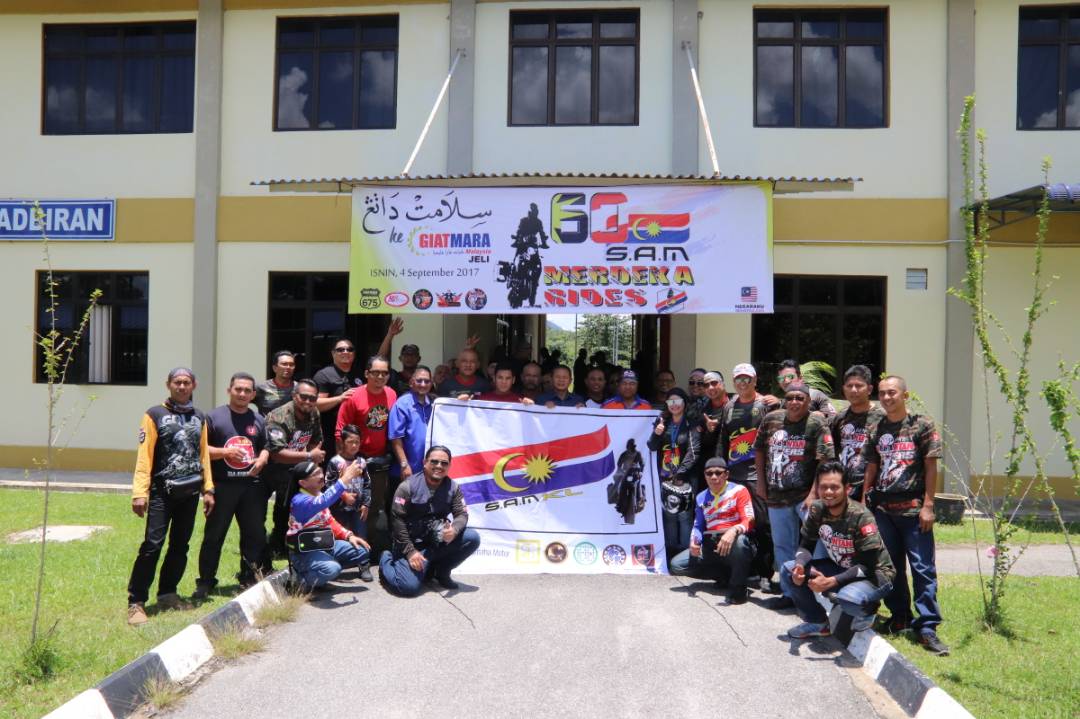 TheCyberway's tweet photo. #SAMKL #SAMkualaLumpur #Getthiss #SEAgames #bikers #KL2017 @KDNPUTRAJAYA #greenhats #ZahidHamidi #giatmara #jeliGIATMARA @Zahid_Hamidi https://t.co/MLWyGA193e