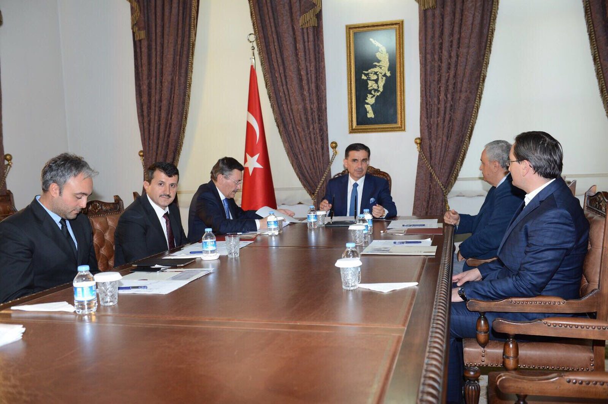 Vedat1910's tweet photo. Ankaramıza hayirli olsun. Eskişehir yolunu Bilkent kavşağından incek bulvarına bağlıyoruz. https://t.co/BsuTlglc8z
