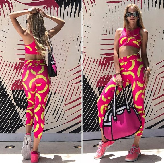 2DBags's tweet image. Really standing out this summer from the crowd in Miami with her Pink #2dbags.  @viktoria_myr 2dbags.co