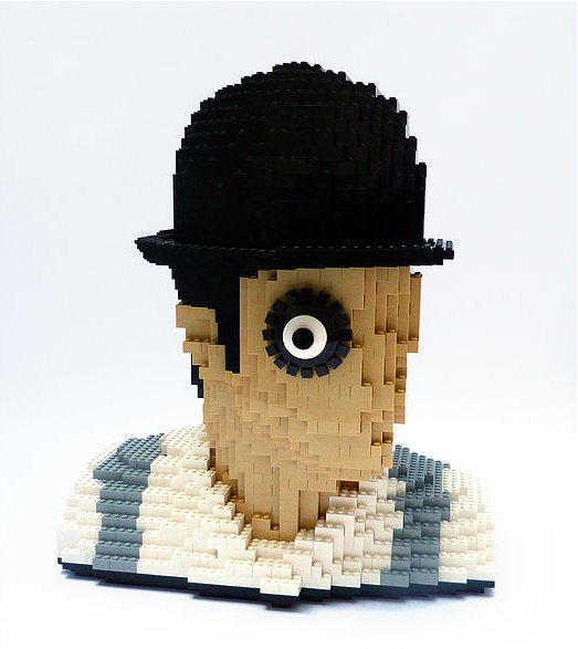 film_furniture's tweet image. A movie-inspired #LEGO art piece you can actually buy! More at ow.ly/lSCD30f0r08 #aclockworkorange #logomasters #kubrick