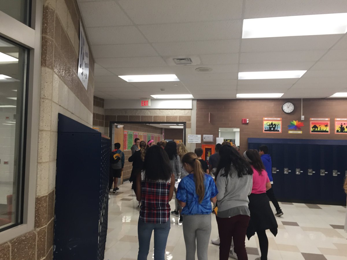 MrsRegan211's tweet photo. #wearefirebirds Photo Challenge https://t.co/zU2yqOYy9r