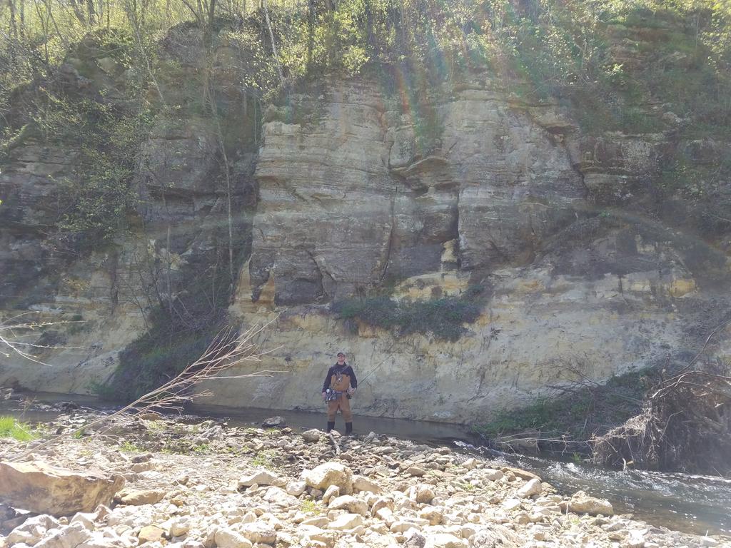 hronthefly's tweet image. When you can't fish, you look at pictures when you were fishing. #driftless