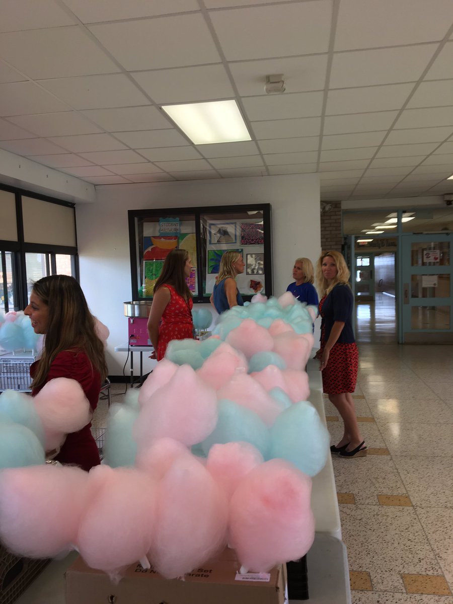 OMS_NY's tweet image. OMS Team Getting Ready for Sale to Help Harvey Victims in Texas. #HelpHouston #omsgoact #V W Miller Intermediate School