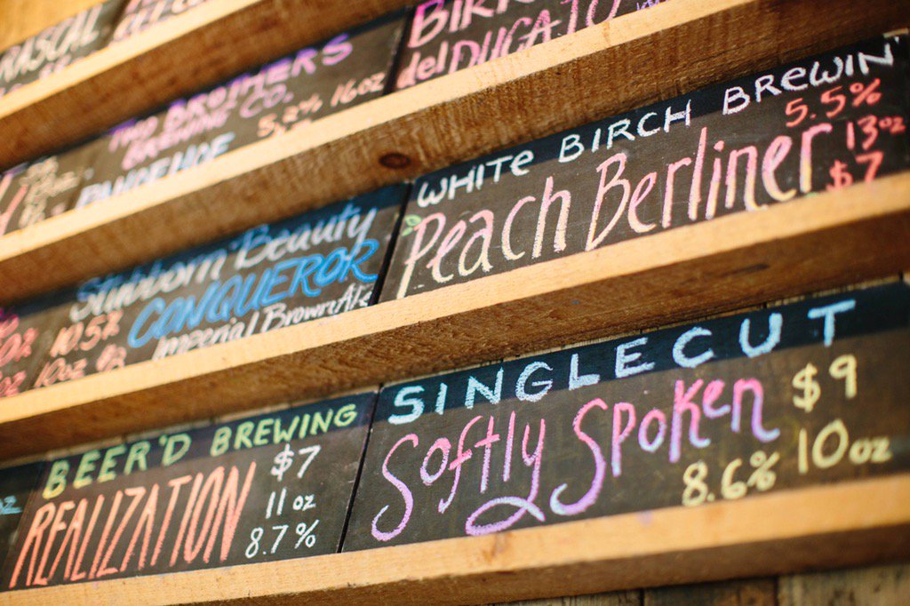 EngineRoomCT's tweet photo. #MysticBeerWeek is Sep. 11-17th! Join us for the best of New England brews! https://t.co/e3Ou8I4tva