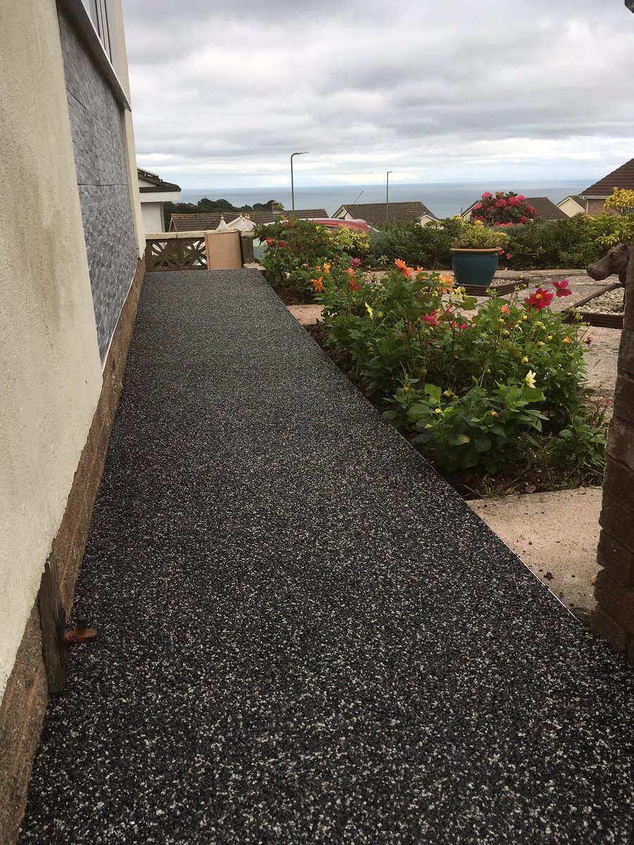 ResinExperts's tweet image. What you think of exterior resin finishes? @MrGeorgeClarke