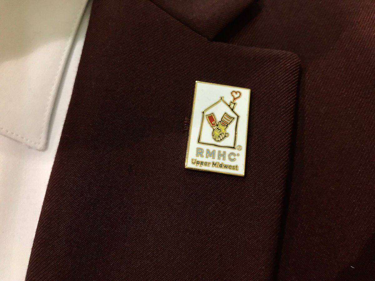 Coach_Fleck's tweet image. RTB culture is about Serving &amp;amp; Giving! Honored to wear a different lapel pin each week to recognize a charity/cause! #RTB #HYPRR #SkiUMah