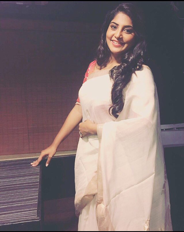 SSMusicTweet's tweet photo. #Raasali @mohan_manjima https://t.co/wwPowDRb6g
