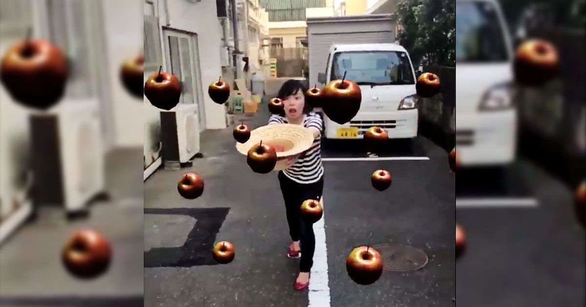 ARealityEvent's tweet photo. Apple ARKit app lets you record Mannequin Challenge style videos with virtual objects https://t.co/feCUSyvyLK https://t.co/xjMqGk5Kac