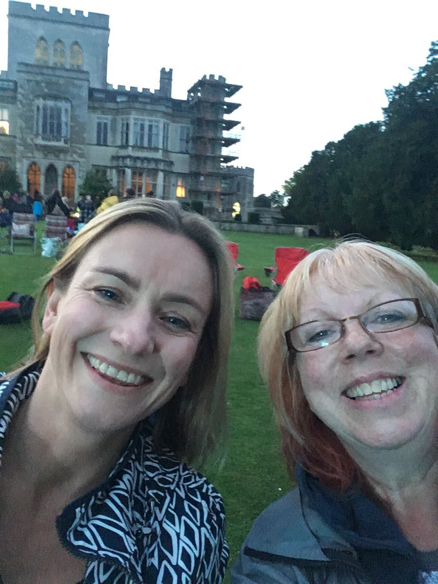 Janiebell45's tweet photo. Waiting to watch Mamma Mia at Ashridge House #wearesundown https://t.co/cII1hnBKFg
