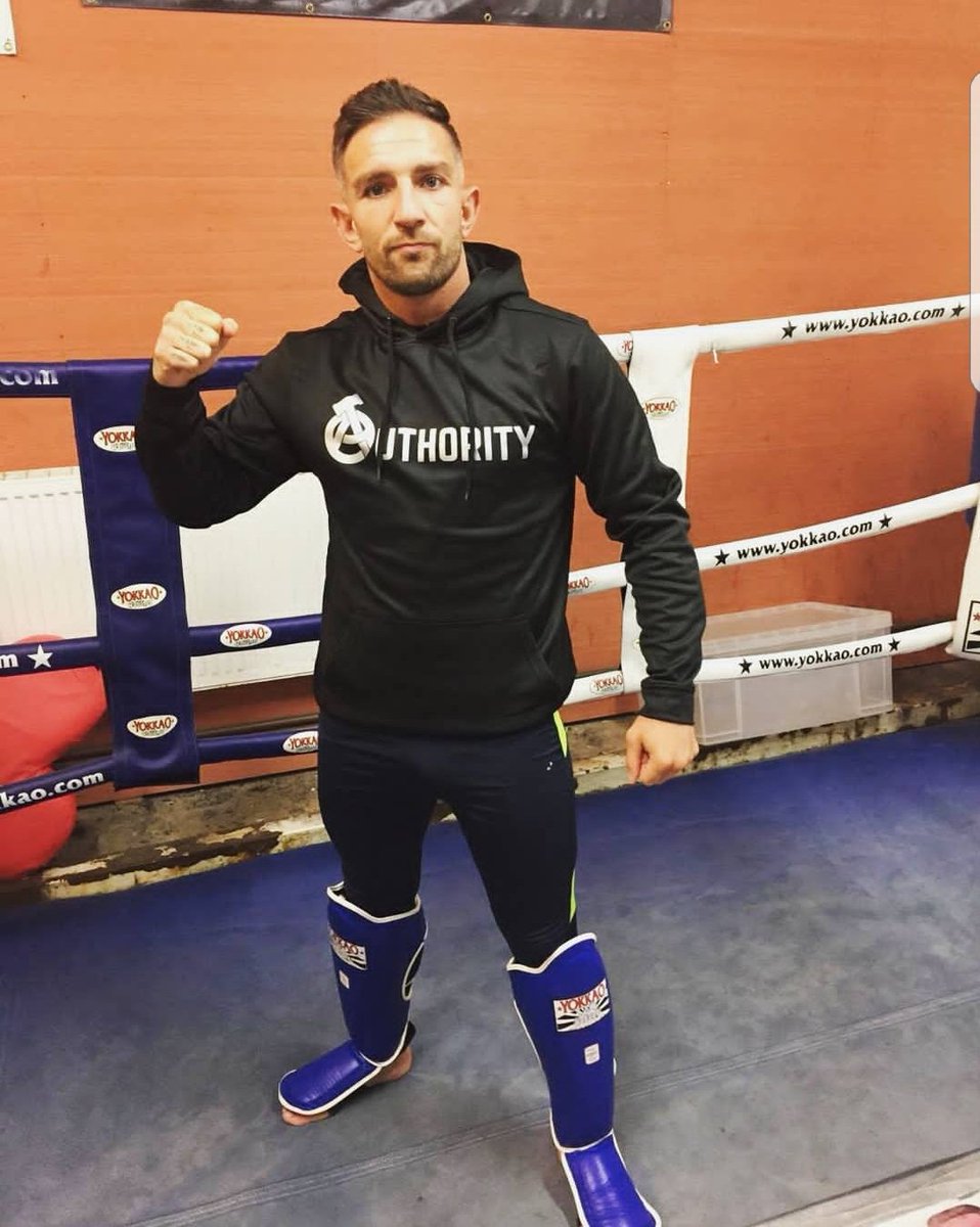 AuthorityApparl's tweet photo. Muay Thai 8 time World Champion Liam 'The Hitman' Harrison flexing the Authority Performance Hoodie.

Available now: https://t.co/PqfeSNyAwA https://t.co/IFiVewkYYa