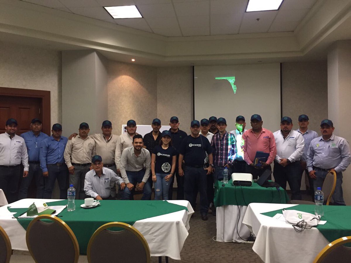 Luxelare's tweet photo. Cerramos con éxito y mucho aprendizaje nuestro 2do. Diplomado Agronómico. Felicidades y gracias a todos los que asistieron. #agtech #agro https://t.co/uF3N12mM1V