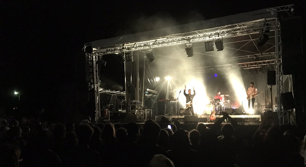 ThierryCornolti's tweet image. Début du concert @florentmotheoff à Damgan ! Merci aux organisateurs pour leur bel accueil :)