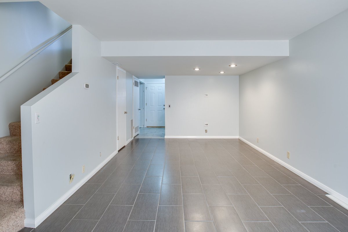 Vili_bulaRE's tweet photo. #Condo #ForSale 2 bed 1.5 bath (980 sq ft.) #Utah #Millcreek #GeorgetownSquare
https://t.co/ohx6fagZ3d https://t.co/gFG4diABgo
