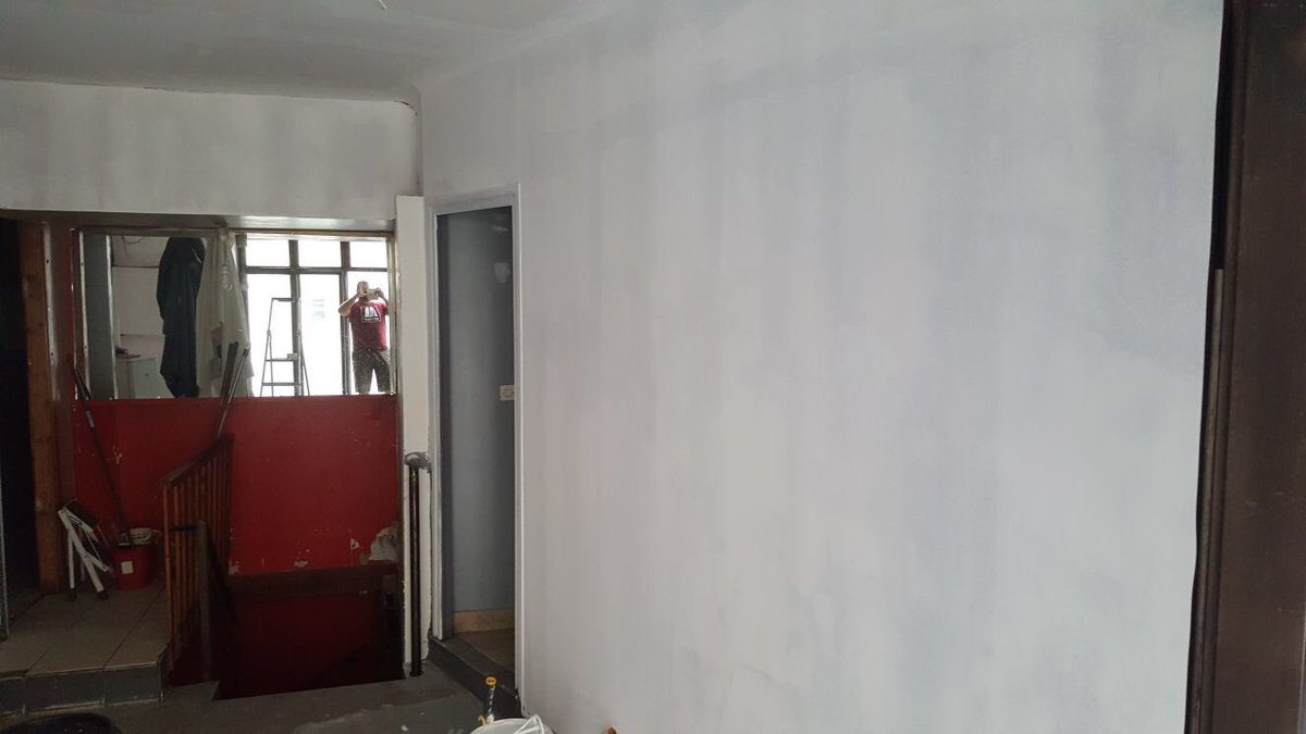 AtelierStRoch's tweet photo. Les travaux avancent pour vous accueillir au mieux. π π
RESPECTER LE PRODUIT, C'EST RESPECTER LE CLIENT !π₯π·ππ
#atelierstroch #produitslocaux https://t.co/qhnQgxDl1N