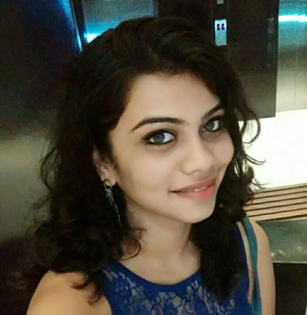 sandra_branger's tweet photo. #NewProfilePic https://t.co/q2MhZMykU7
