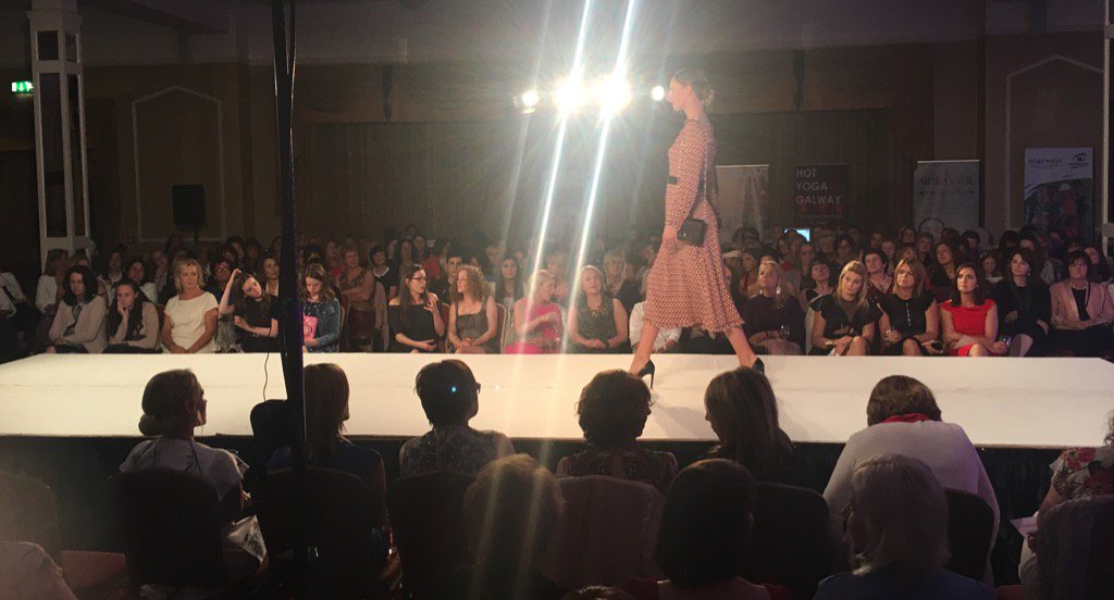 Fashionable Evening tweet media