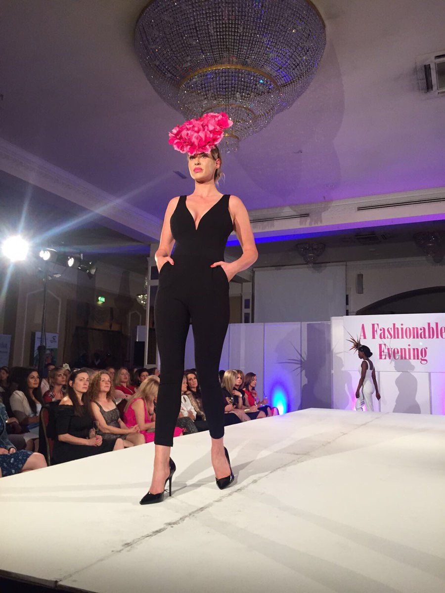 Fashionable Evening tweet media